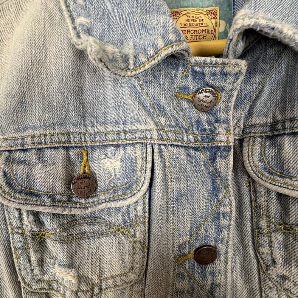 Abercrombie & Fitch Denim Jacket Distressed Vintage Y2K Light Wash Women's L - Picture 2 of 10